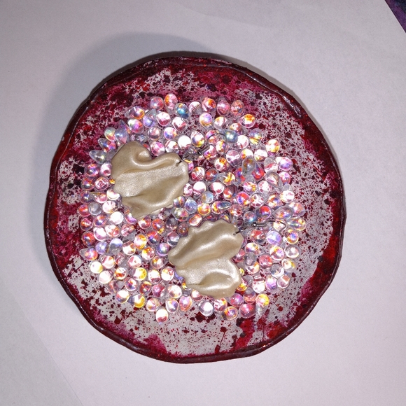 Faux silk heart earrings - Picture 2 of 4